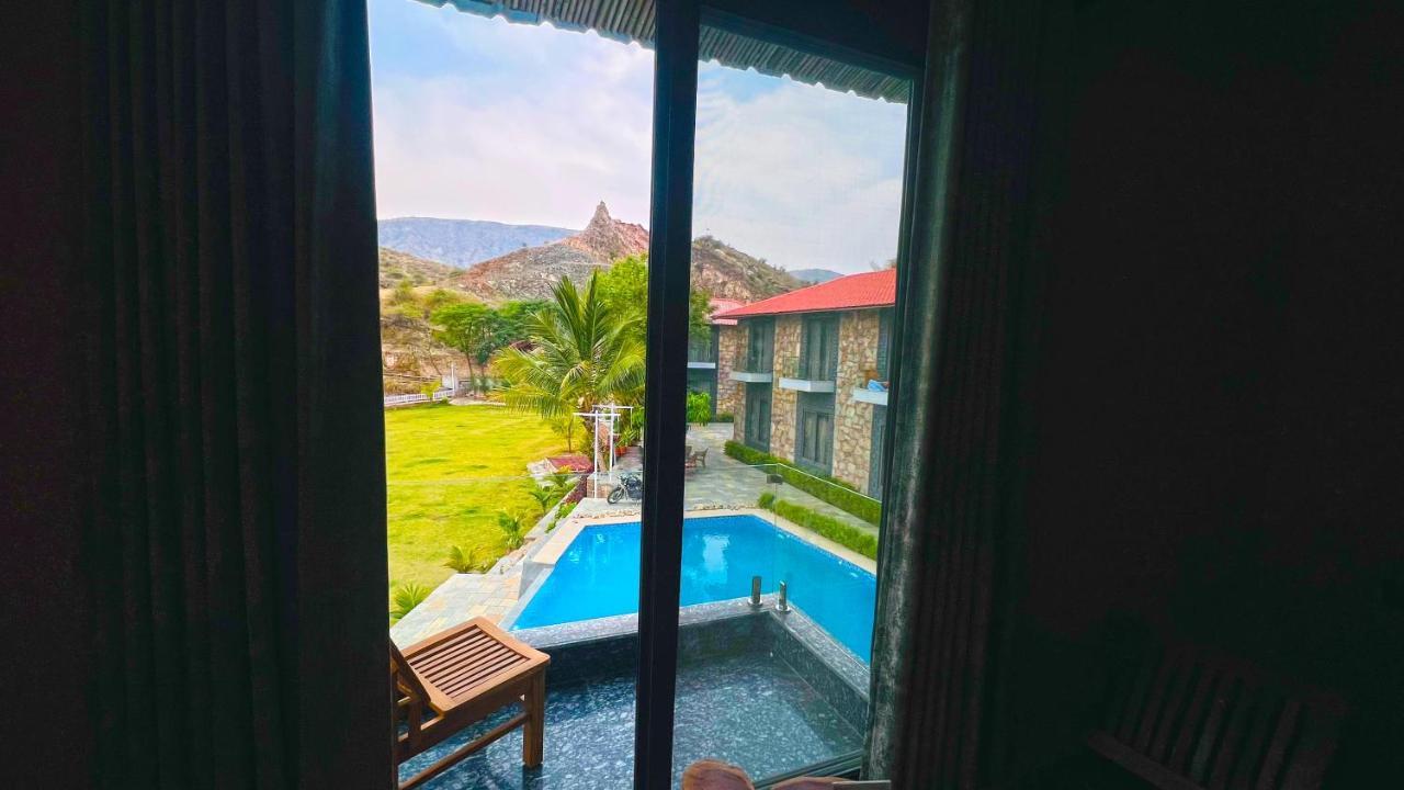 The Divine Hills Resort Nāi Buitenkant foto